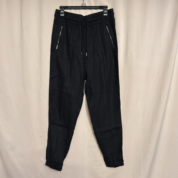 NWOT Athleta Cabo 100% Linen Joggers, Size 10/T Color Black - Picture 2 of 11
